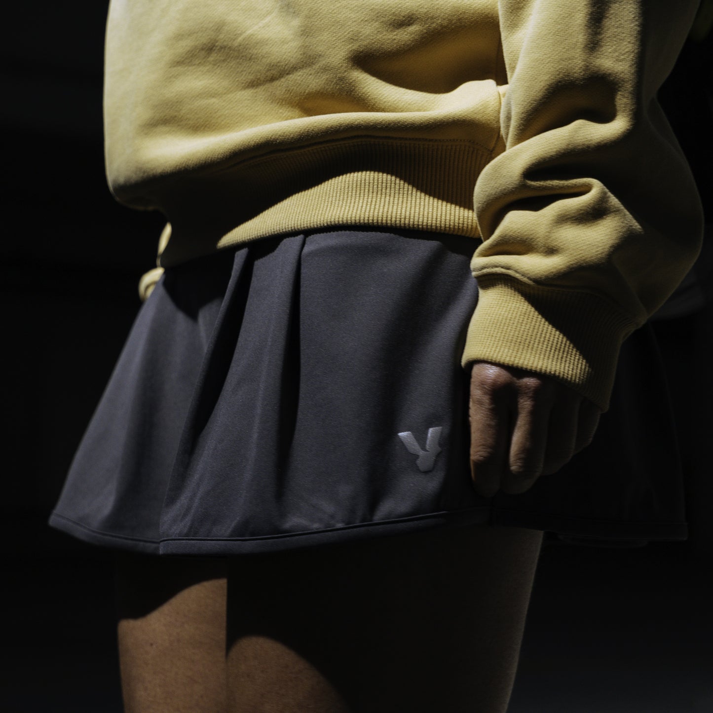 Dökk grátt padel pils